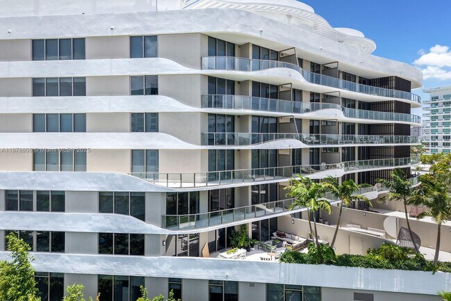 Building Photo - 1135 103rd St