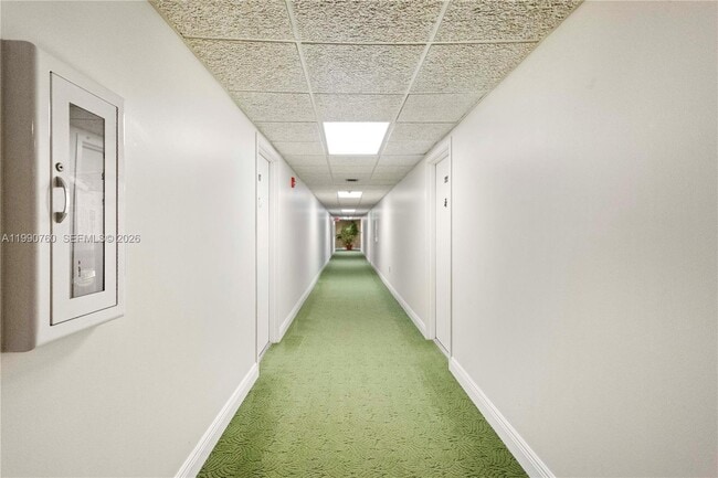 Building Photo - 1101 River Reach Dr