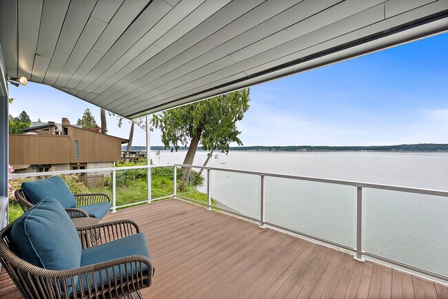 Building Photo - 153 Maple Ln NW