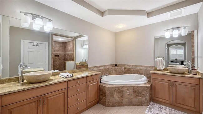 Building Photo - 1921 Monte Carlo Dr