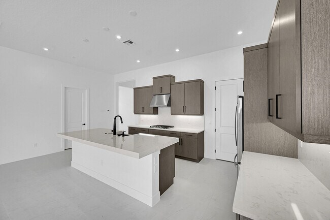 Building Photo - 9528 St Germain Dr