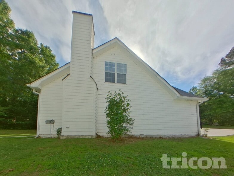 Building Photo - 750 Stonemill Manor