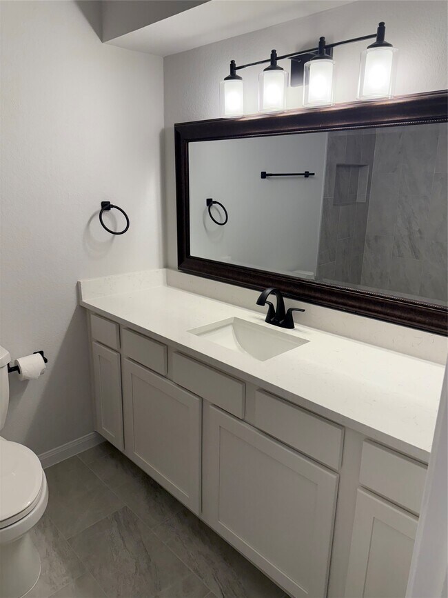 Building Photo - 7 Sun Meadow Blvd