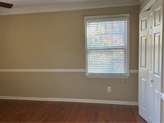 Building Photo - 2051 Bishop Creek Dr