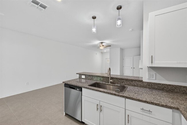 Building Photo - 10349 Trumpet Honeysuckle Wy