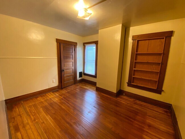 Building Photo - 77 Frambes Ave