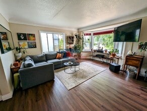 Building Photo - 908 Wolff St