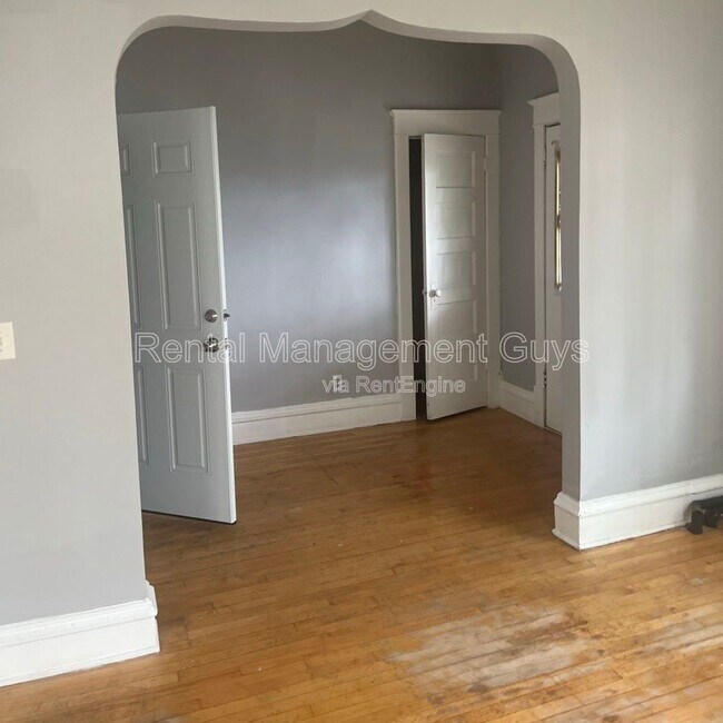 Building Photo - 1015 N Humboldt Ave