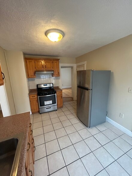 Building Photo - 17 Hiawatha Rd