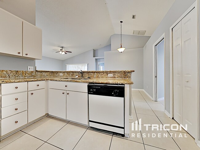 Building Photo - 15519 Granby Pl