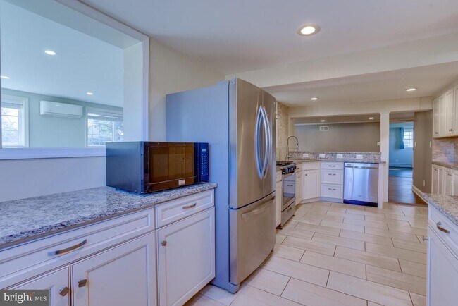 Building Photo - 1206 Riggs Ct