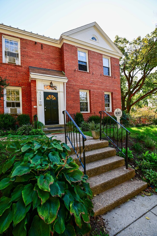 Front Door - 4034 Calvert St NW