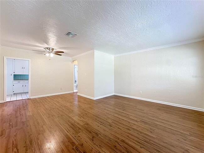 Building Photo - 1450 Cavendish Rd