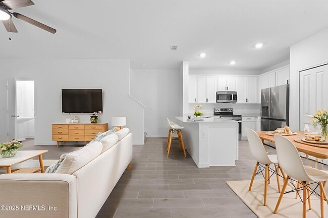 Building Photo - 1708 Garden Grove Ct