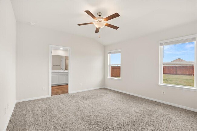 Building Photo - 105 Saviano Rd