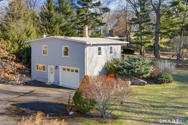 Building Photo - 12 Splitrock Rd