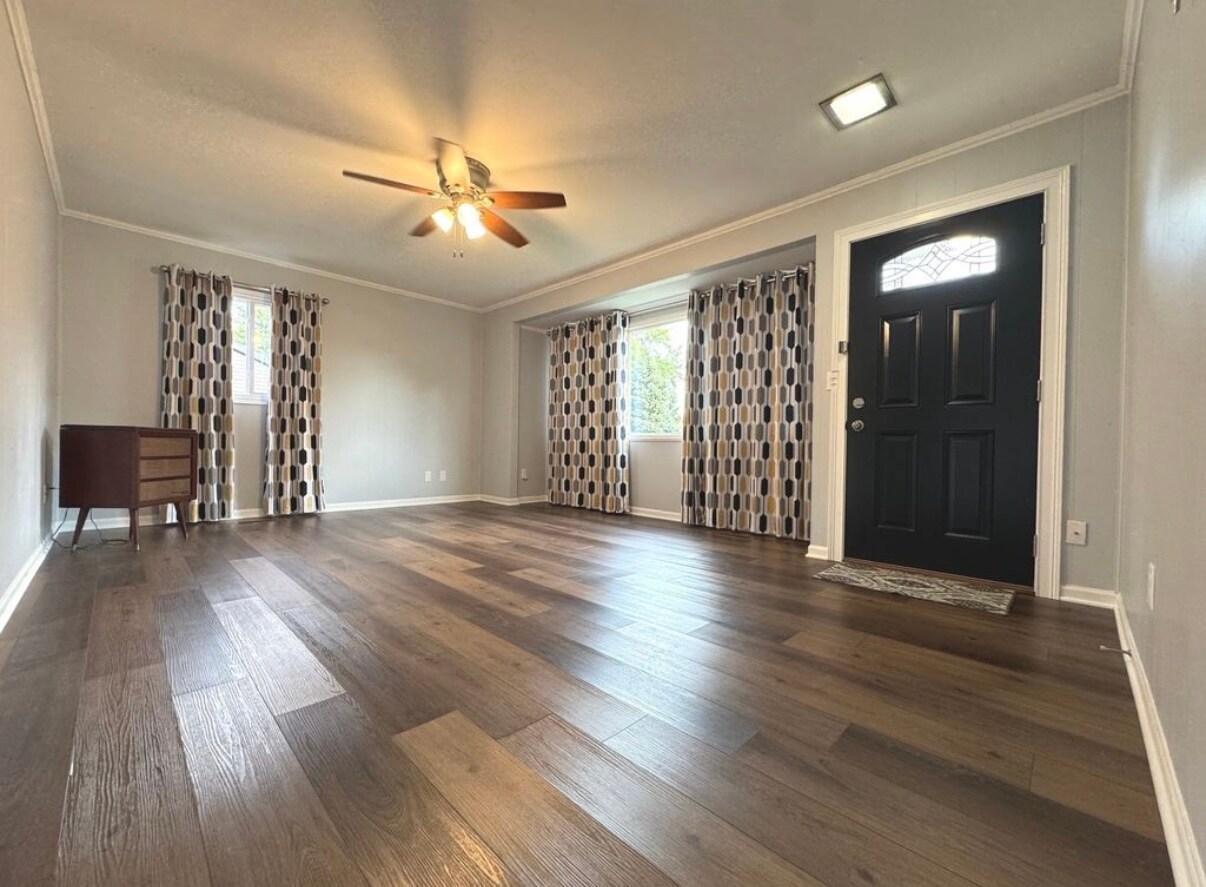 Building Photo - 681 Stockton Heights Dr