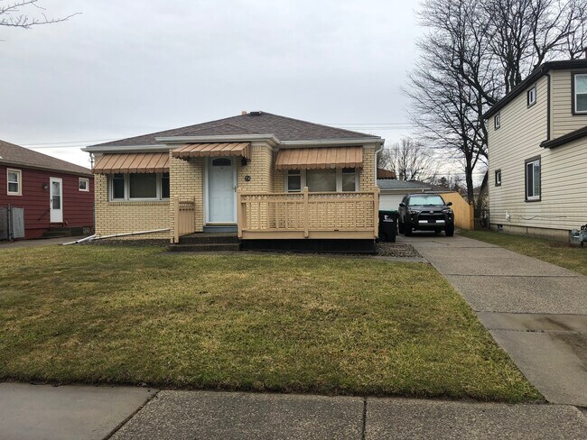 Building Photo - 216 Bering Ave