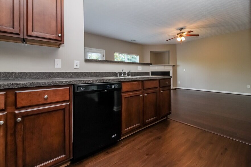 Building Photo - 5228 McEver View Dr