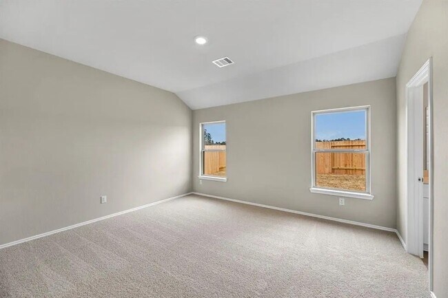 Building Photo - 8213 Red Spruce St