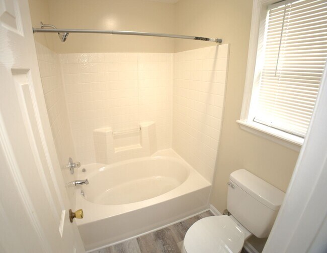 Building Photo - 3016 Schroer Drive