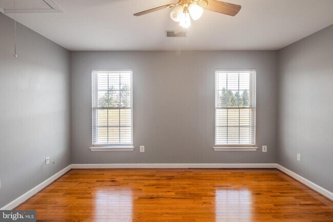 Building Photo - 15309 Lions Den Rd