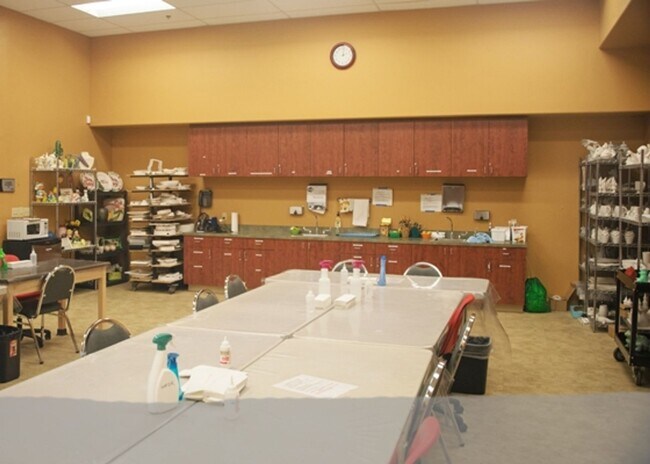 Building Photo - Lovely Home