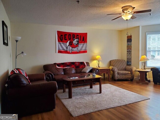 Building Photo - 1850 Cedar Shoals Dr