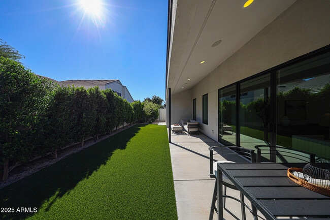 Building Photo - 6329 N 10th Dr