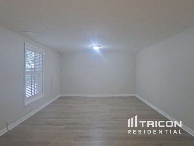 Building Photo - 1464 Hattiesburg Ct