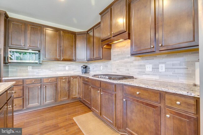Building Photo - 23582 Prosperity Ridge Pl