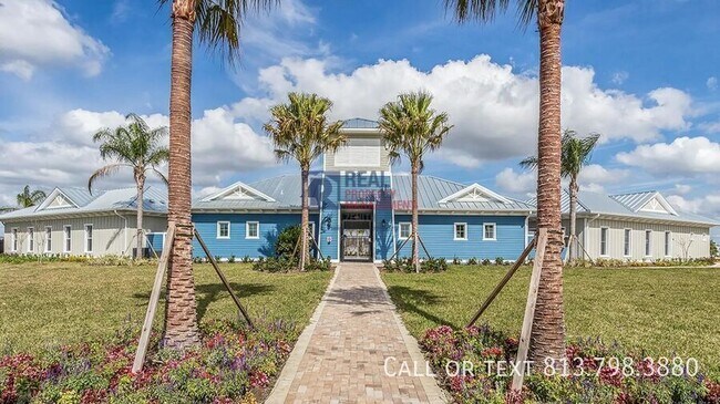 Building Photo - 3199 Suncoast Plains Dr