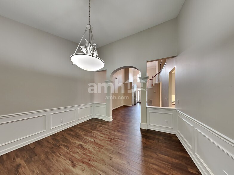 Building Photo - 3629 Arklow Rd