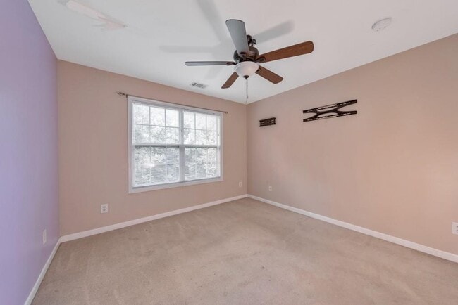 Building Photo - 1086 South Gordon Rd SW