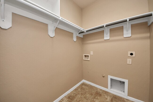 Building Photo - 25619 Anvil Iron Ln