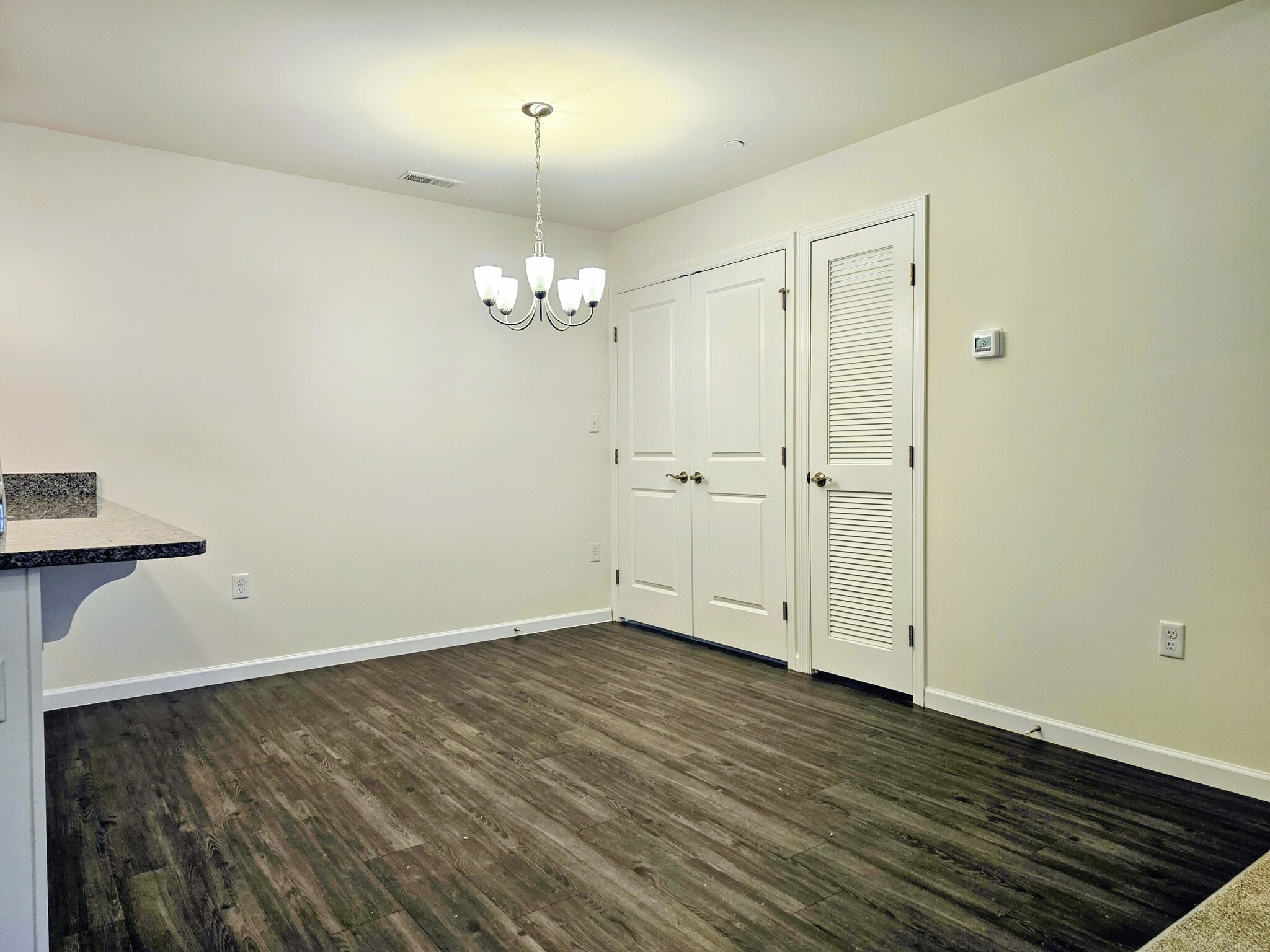 Building Photo - 24 Howard Dr