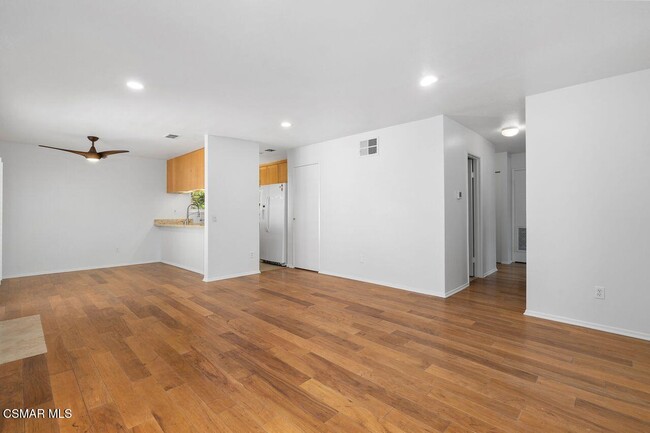 Building Photo - 28551 Conejo View Dr