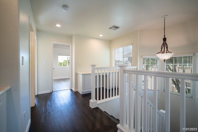 Building Photo - $3900 | 3br/2.5ba Townhome in Fairway's Edge (Ewa Beach) Kaioli Street, Ewa Beach, HI 96706