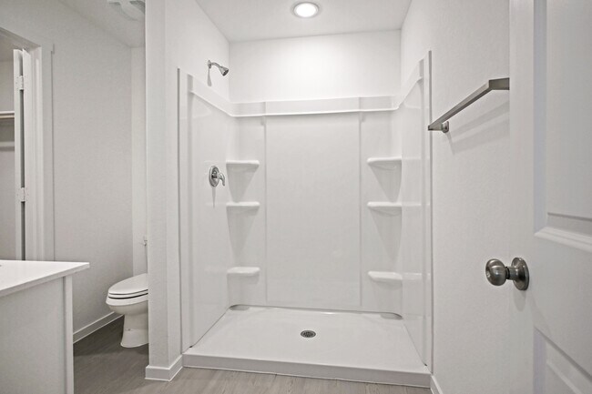 Building Photo - 298 Tahoe Ave