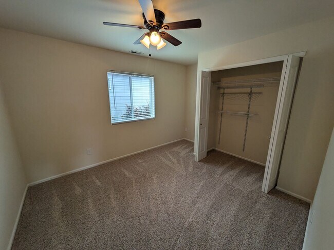 Building Photo - 3100 Eagle Loop NE