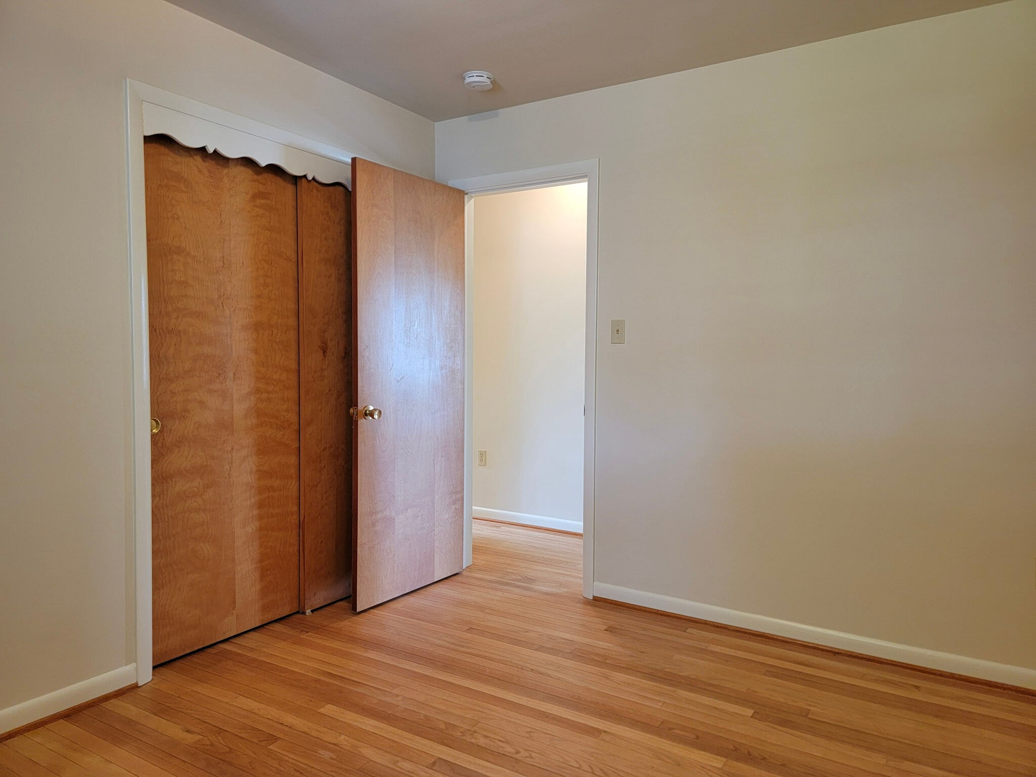 Building Photo - 609 W Orange St