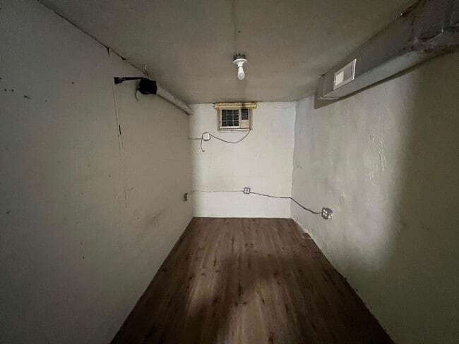 Building Photo - 6741 Horrocks St