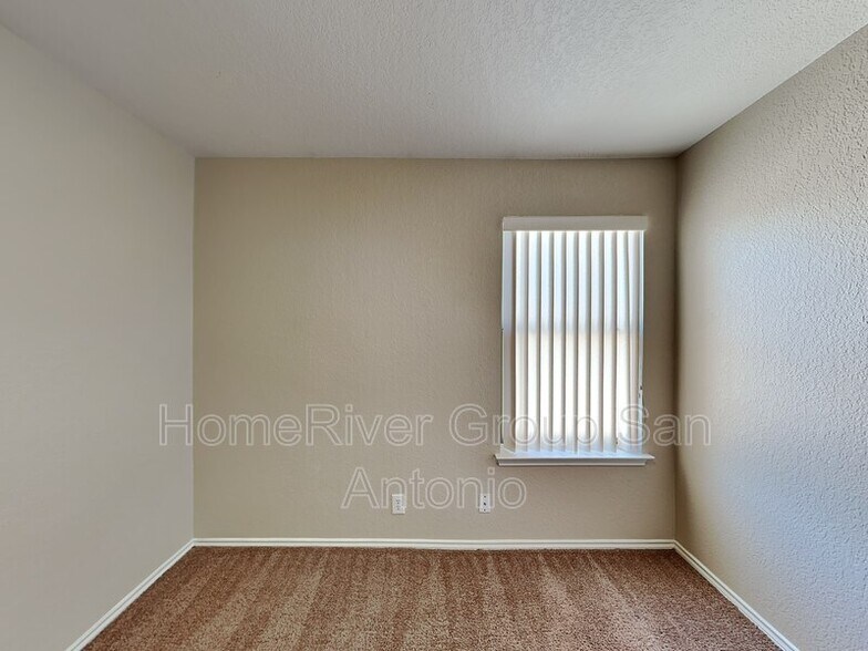 Building Photo - 51 Kenrock Ridge