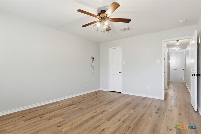 Building Photo - 822 Terra Cotta Ct