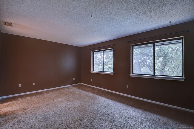 Building Photo - 298 Conestoga Way