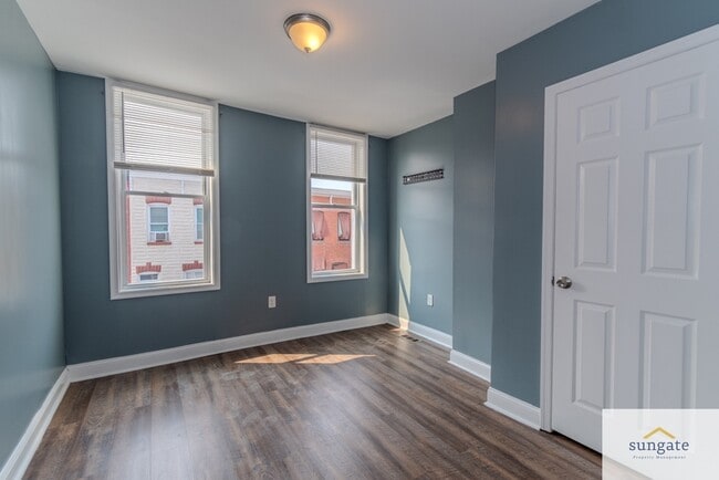 Building Photo - 1343 Sargeant St