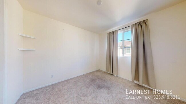 Building Photo - 9241 N Lamia Ct