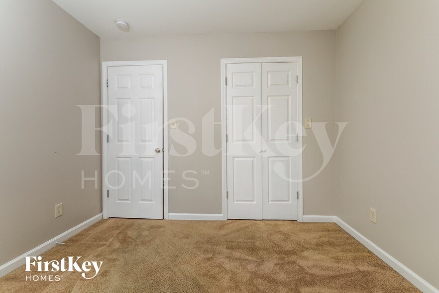 Building Photo - 66 Clifton Dr