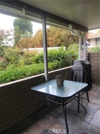 Building Photo - 880 Via Mendoza