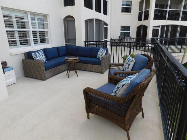 Building Photo - 2871 N Ocean Blvd